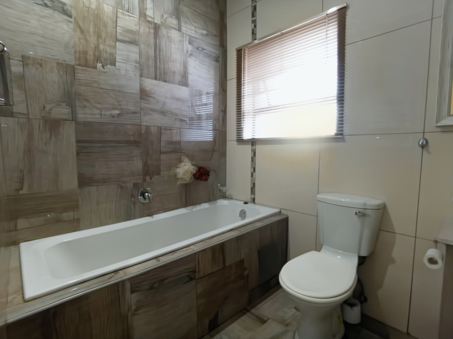 3 Bedroom Property for Sale in Waterkloof A H North West